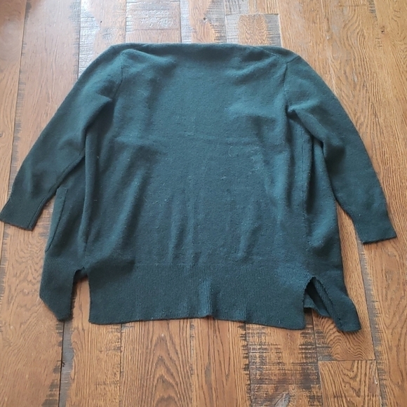 Madewell Kent Cardigan Sweater Coziest Yarn
G9611 - Picture 4 of 4